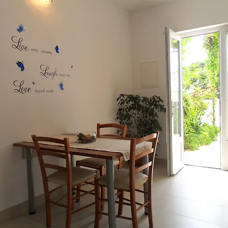 Pera Appartamento Hvar Town