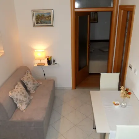 Apartment Pera Hvar Town