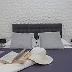 Pera *